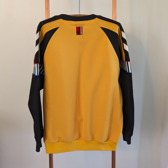 Vintage Hummel Sweater (Large) - Early 2000's - Picture 11 of 12